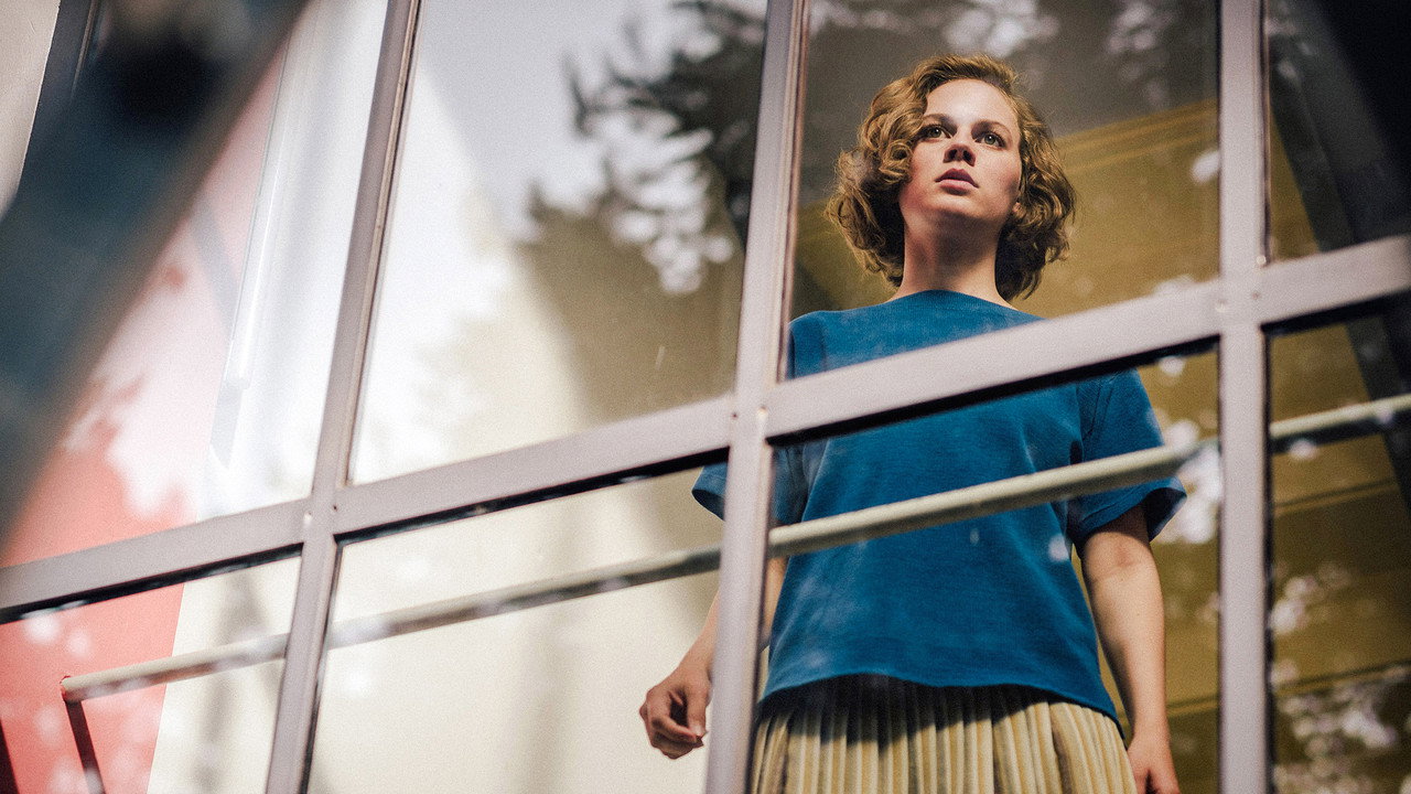 Lotte am Bauhaus (2019) abspielen