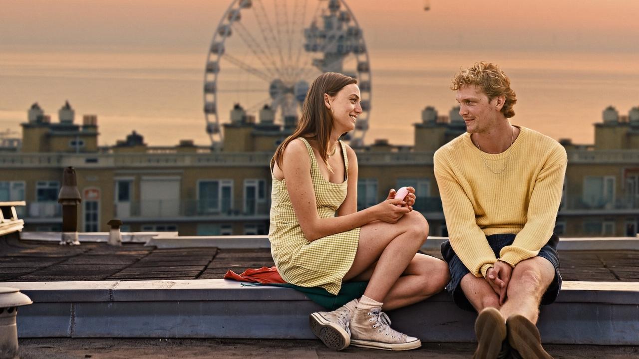 Happy Ending (2023) abspielen