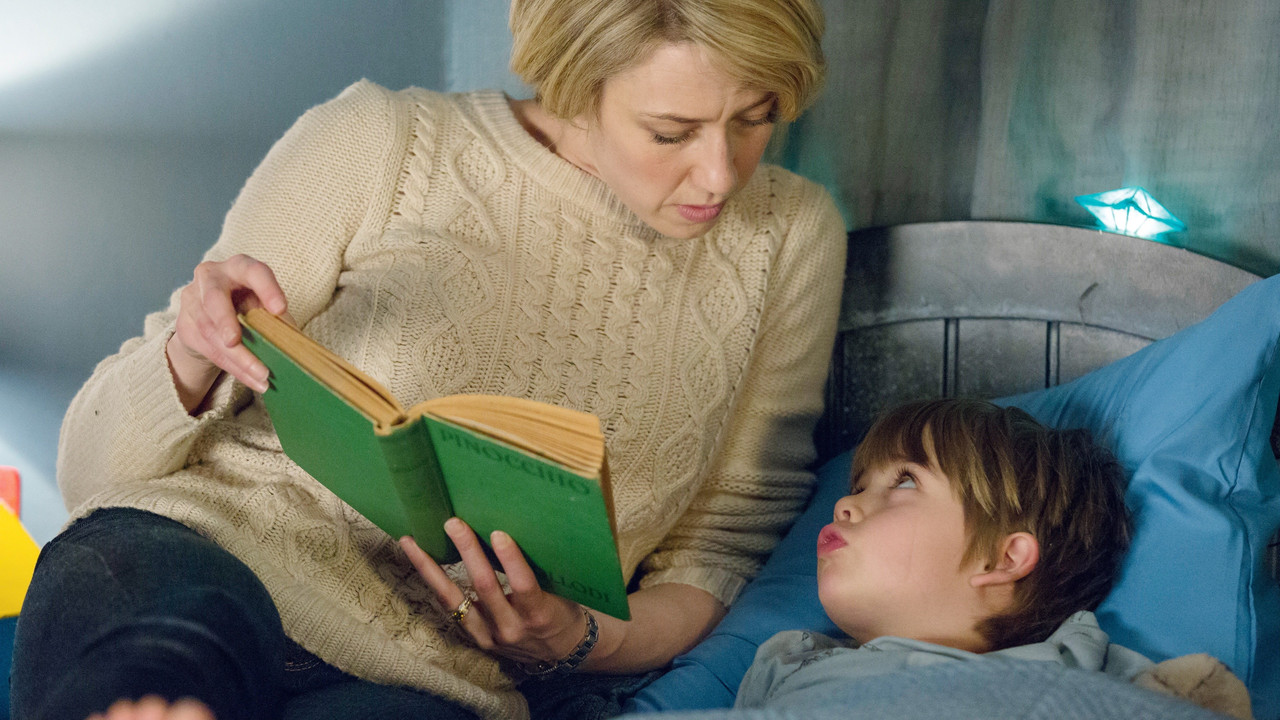 The Keeping Hours (2017) abspielen