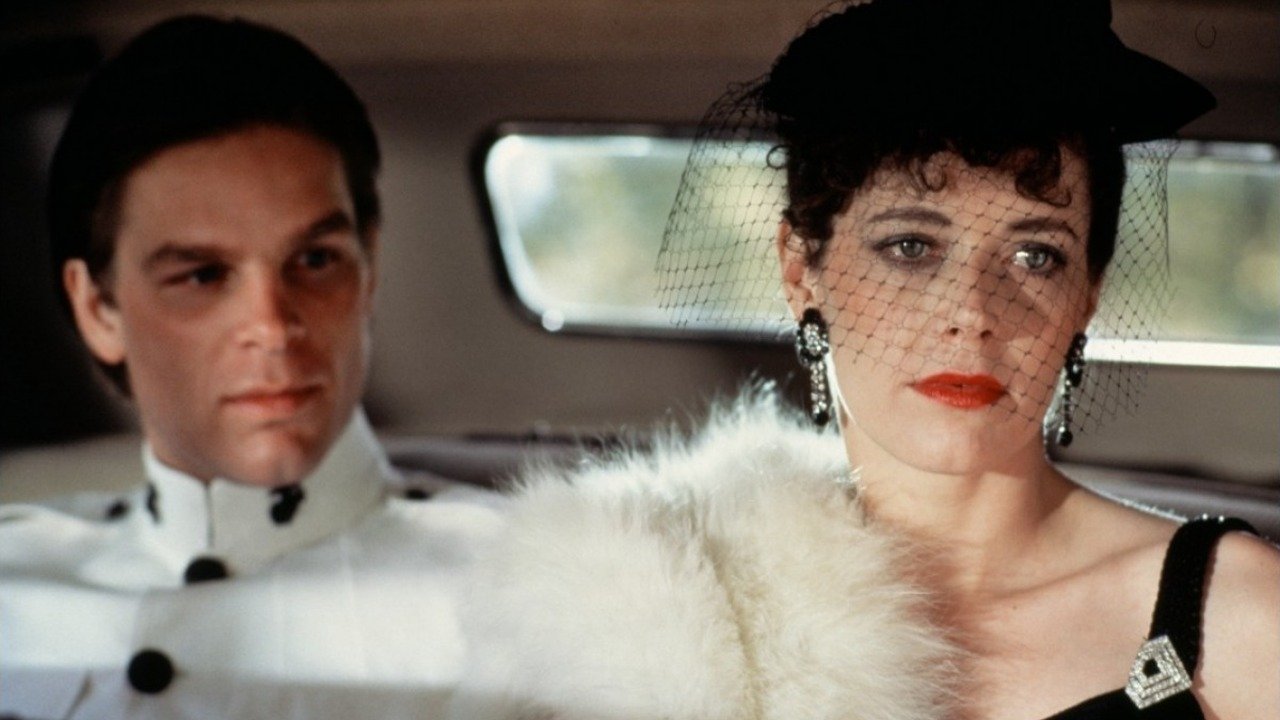Emmanuelle 4 (1984) abspielen