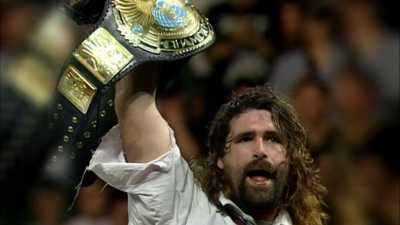 For All Mankind - The Life & Career of Mick Foley (2013) abspielen