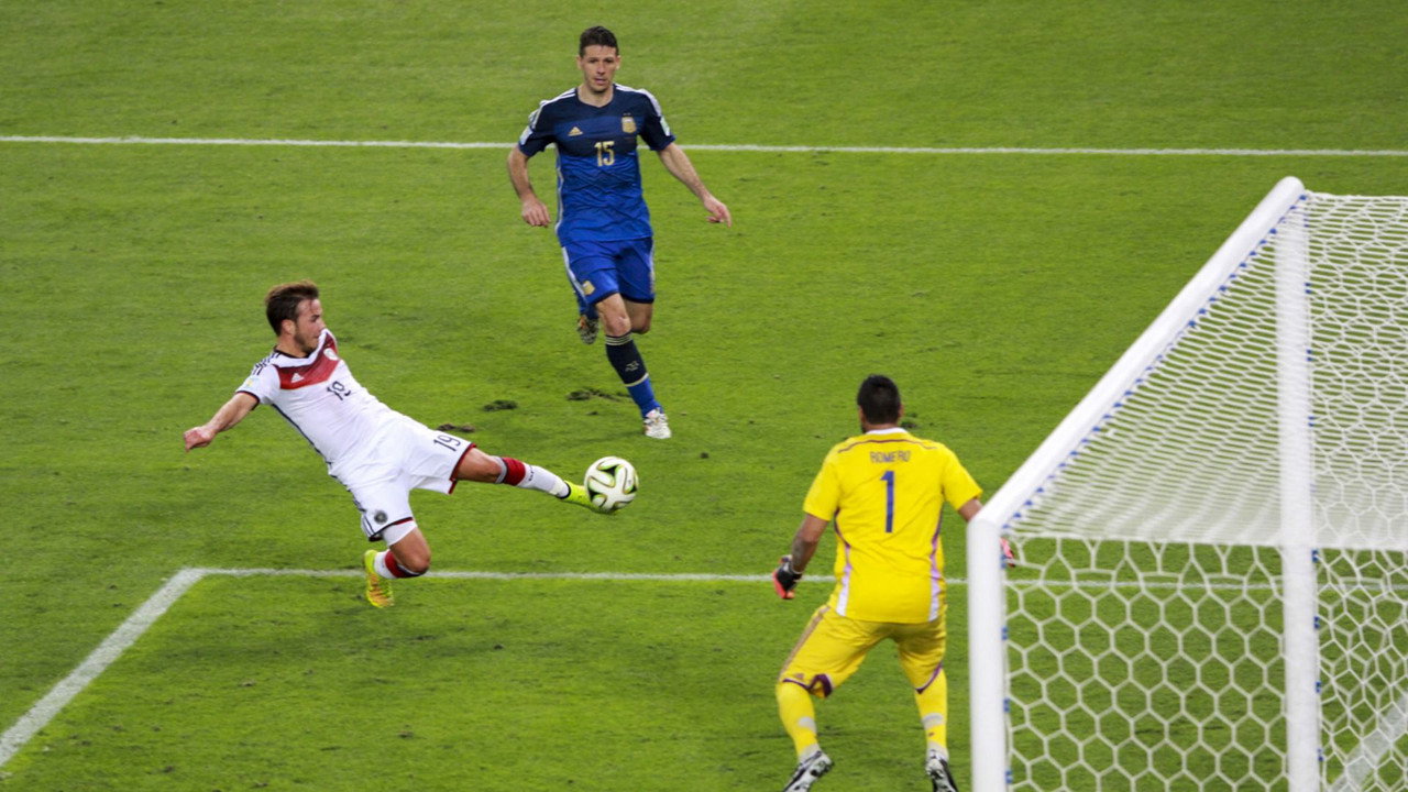 Die Mannschaft (2014) abspielen