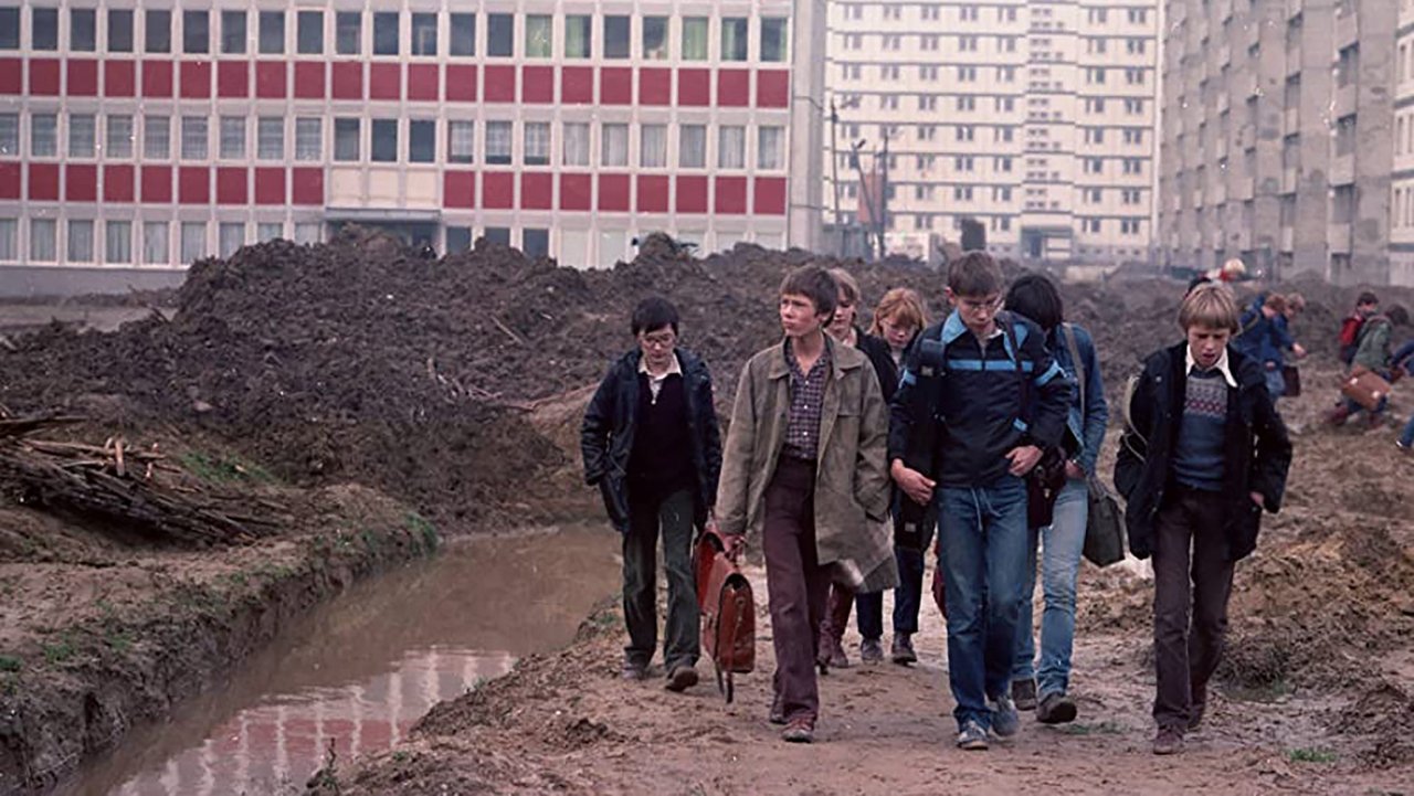 Insel der Schwäne (1983) abspielen