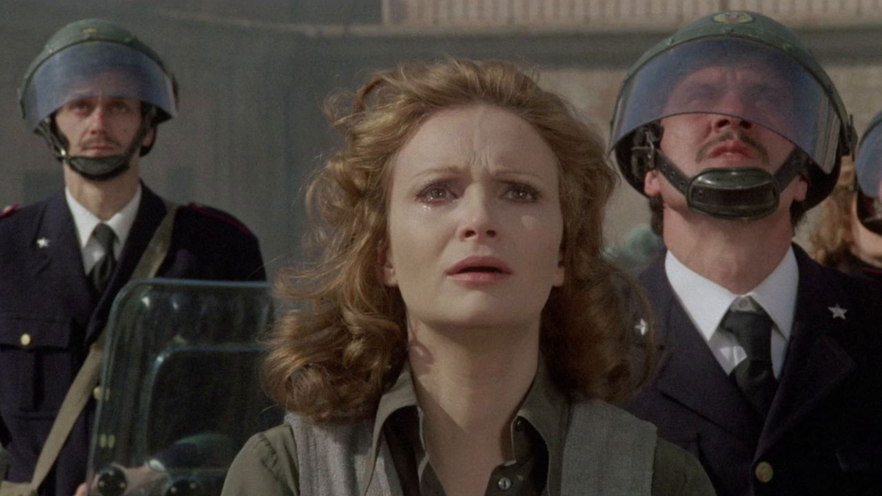 Frauen im Zuchthaus (1974) abspielen