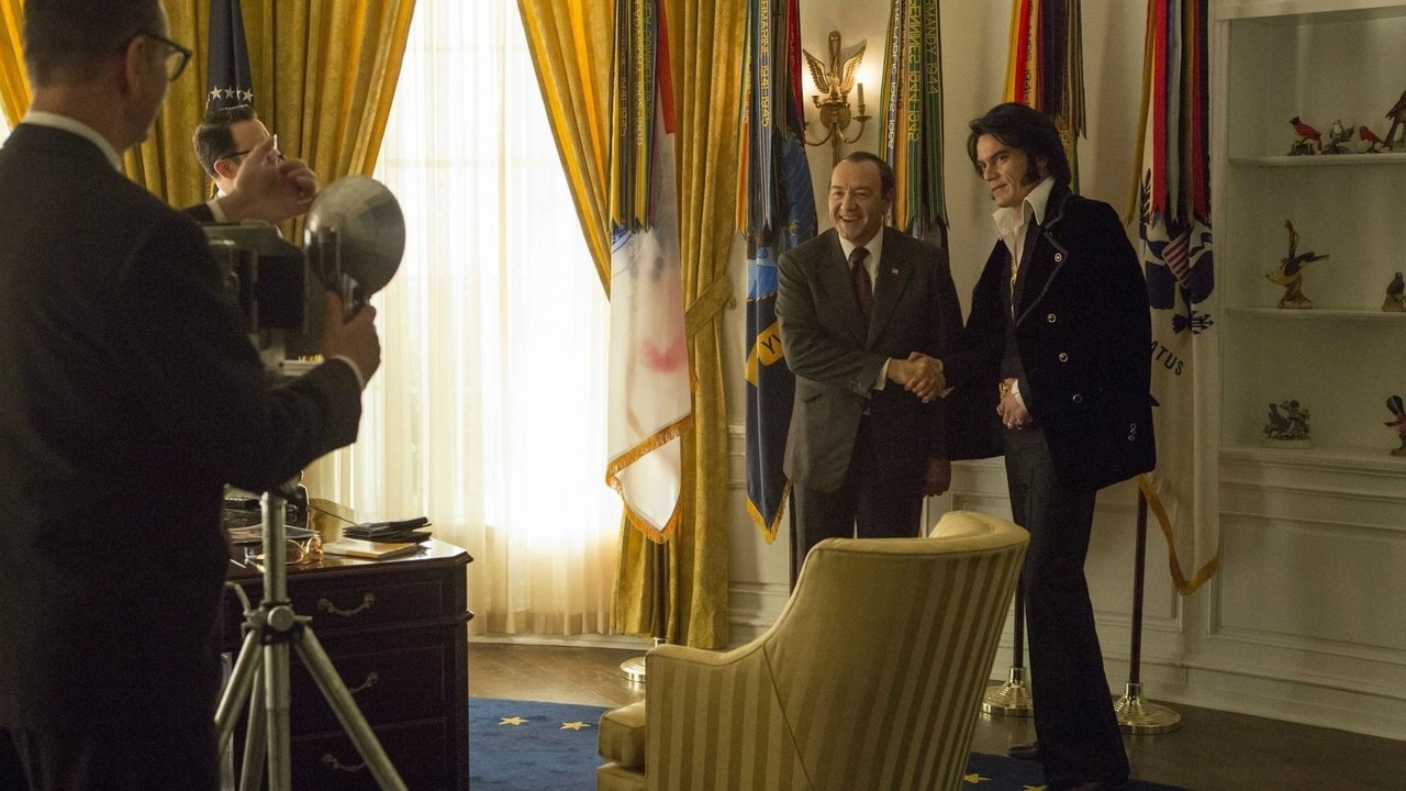 Elvis & Nixon (2016) abspielen