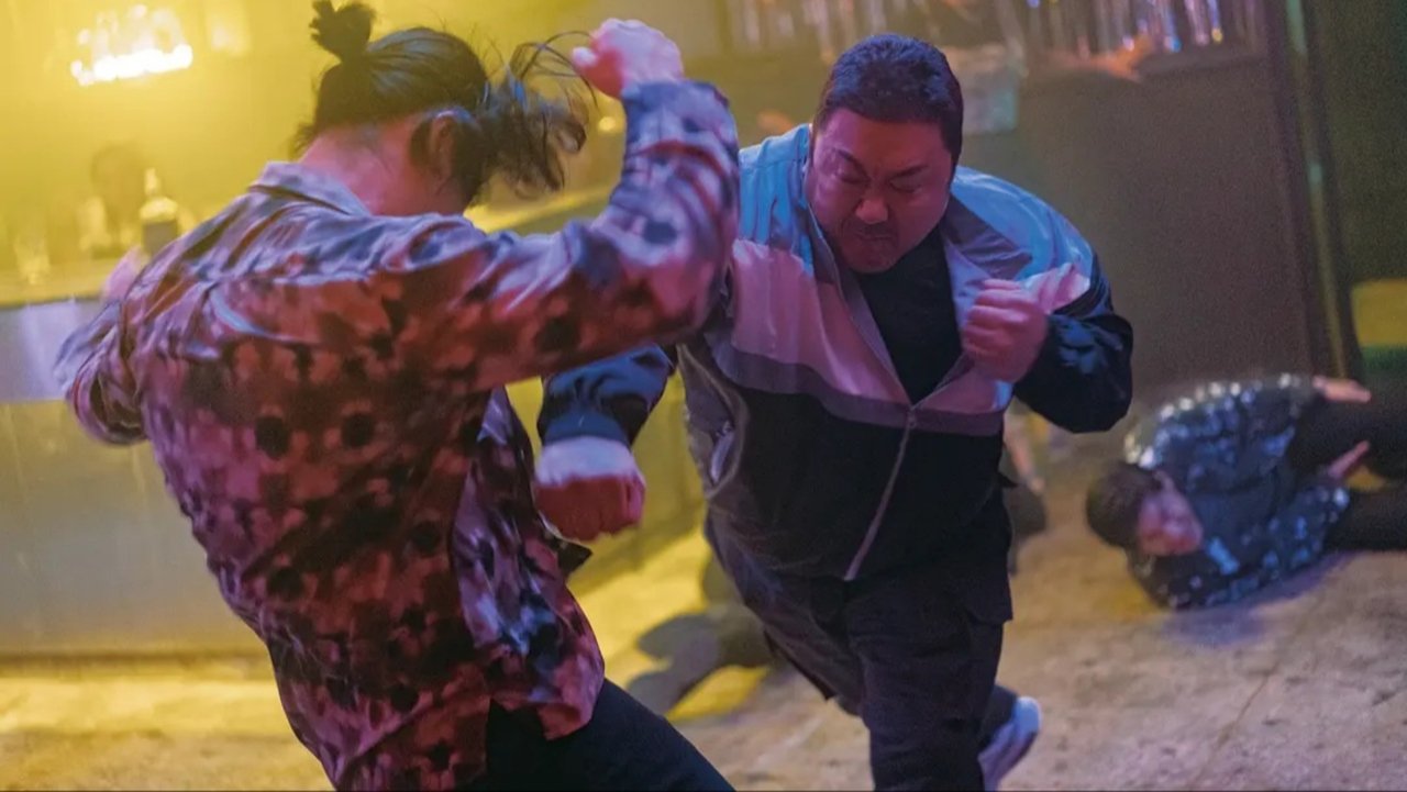 The Roundup: No Way Out (2023) abspielen