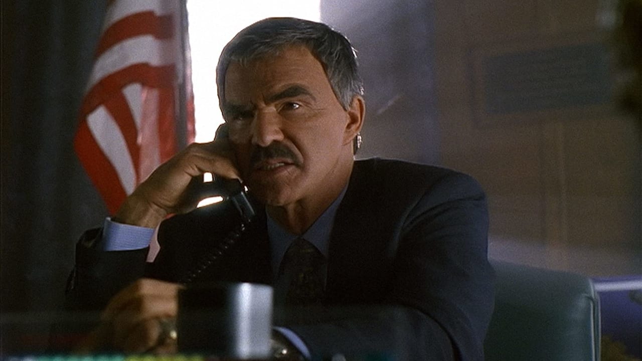 Universal Soldier - Blutiges Geschäft (1998) abspielen