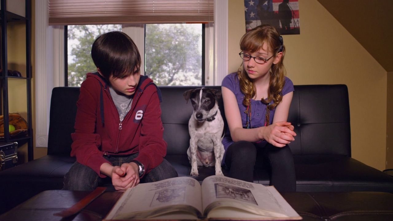 Vampire Dog (2012) abspielen