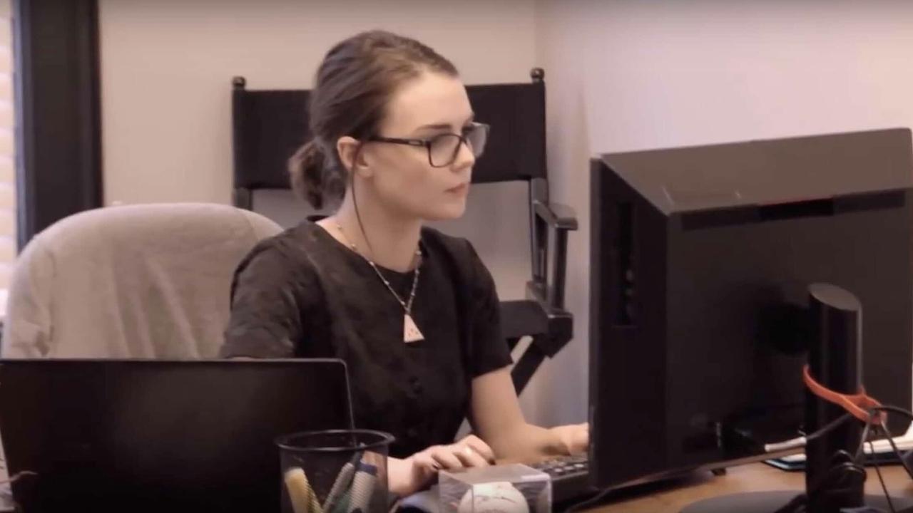 #Screamers - Hörst du den Schrei, ist es zu spät! (2016) abspielen