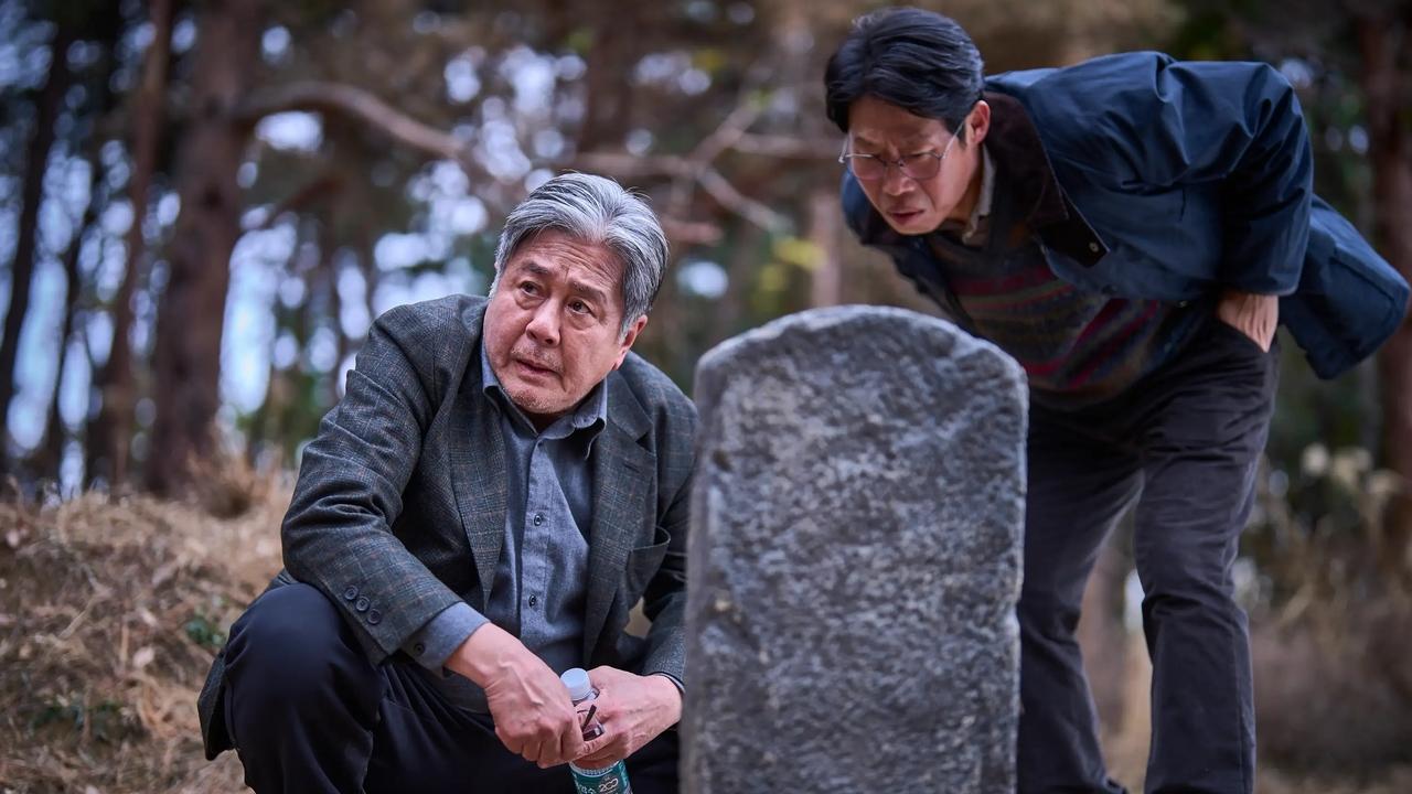 Exhuma (2024) abspielen