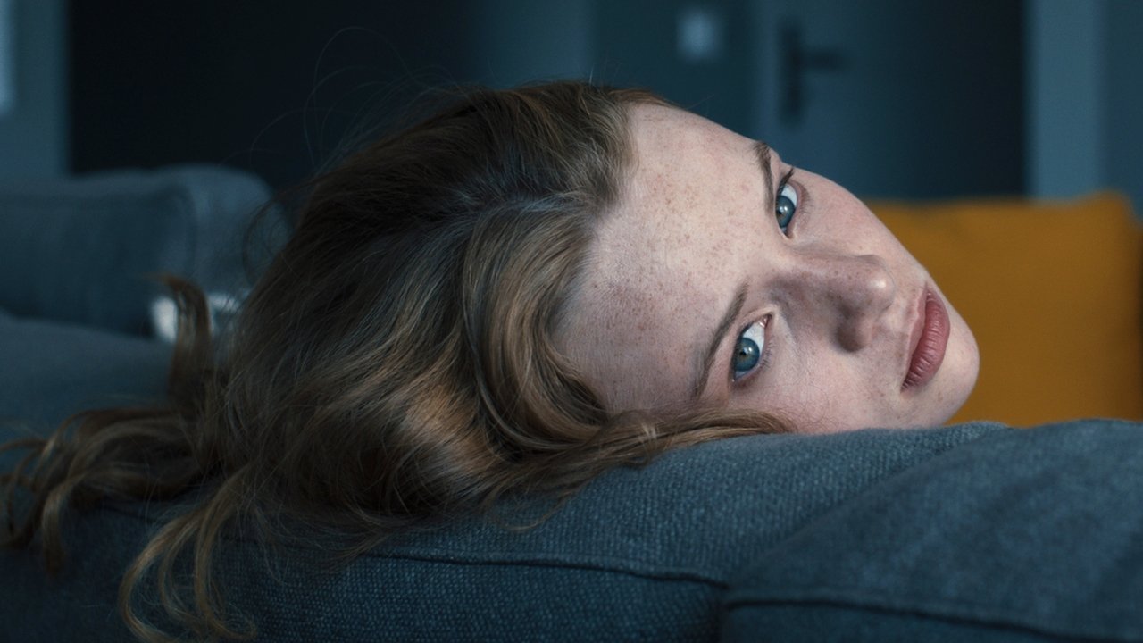 Blue My Mind (2017) abspielen