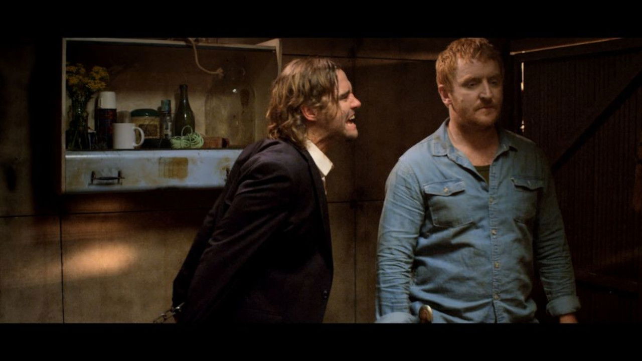 Awaiting - Das Haus am Wald (2015) abspielen