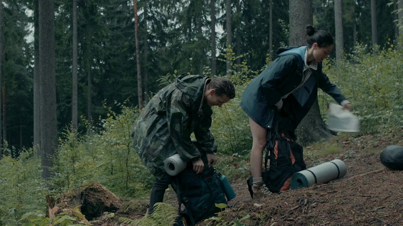 Redwood (2017) abspielen