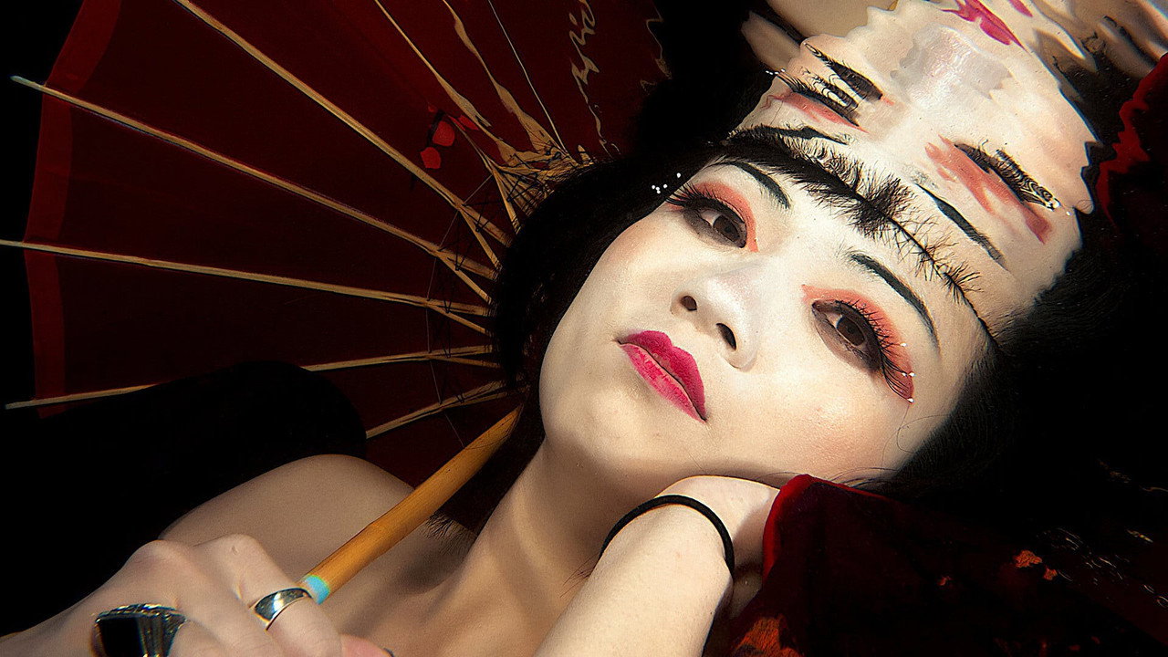 M. Butterfly (1993) abspielen