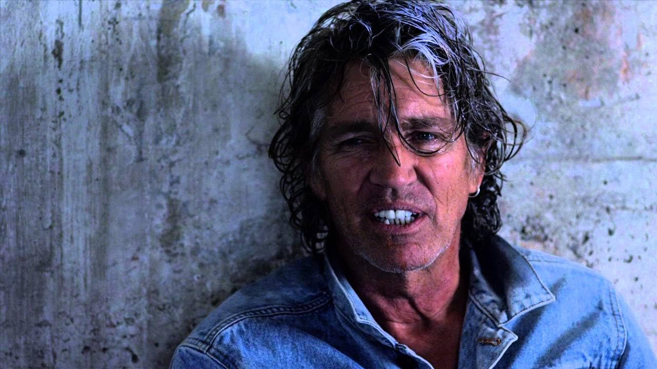 Cowboys vs. Dinosaurs (2015) abspielen