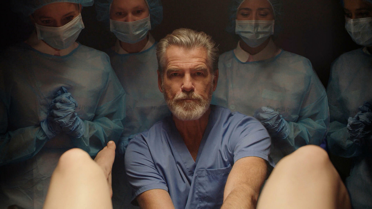 False Positive (2021) abspielen