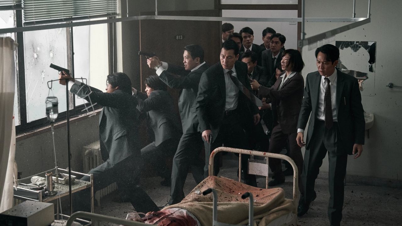 Hunt (2022) abspielen