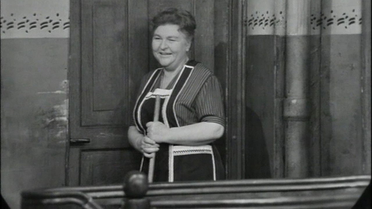 Ohnsorg Theater - Tratsch im Treppenhaus (1966) abspielen