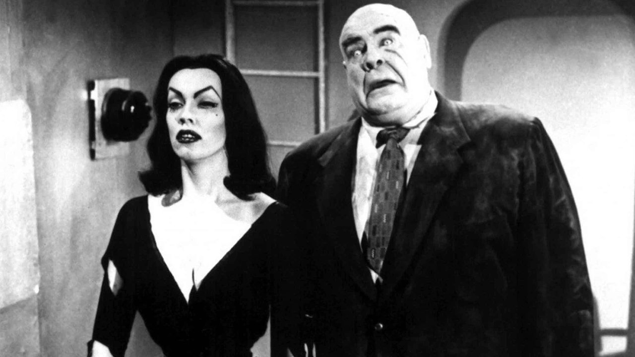 Plan 9 aus dem Weltall (1957) abspielen