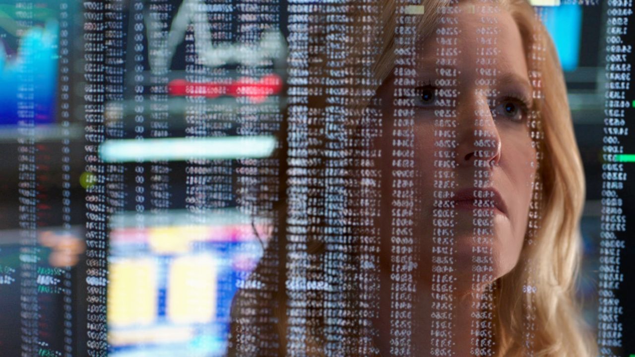 Equity - Das Geld, die Macht und die Frauen (2016) abspielen