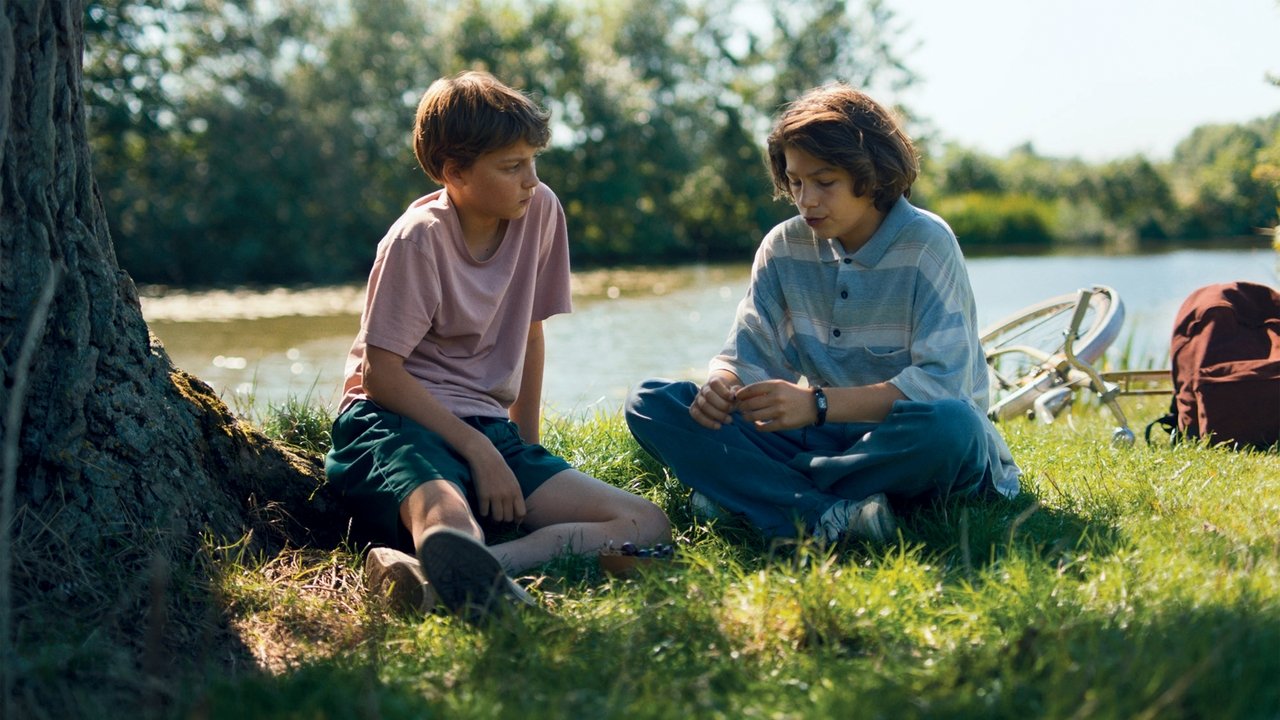 Young Hearts (2024) abspielen