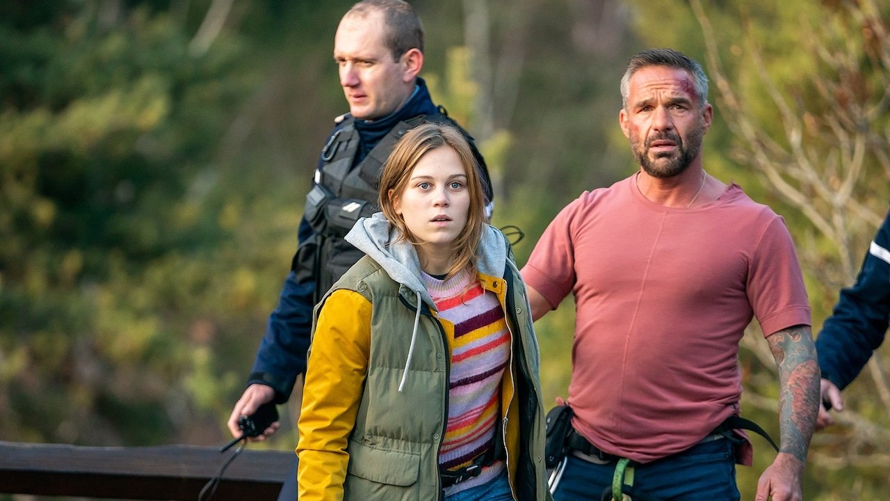 On the Edge: Showdown in den Bergen (2021) abspielen