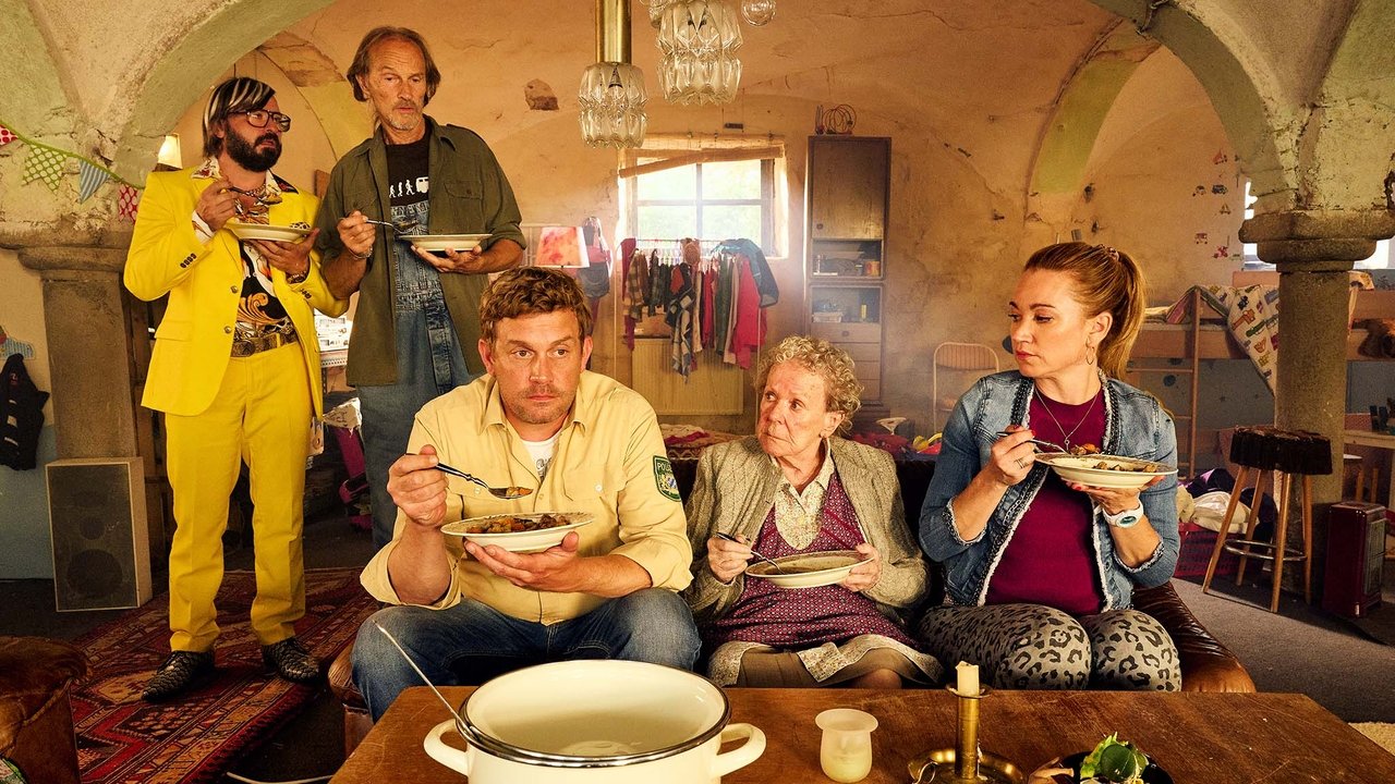 Guglhupfgeschwader (2022) abspielen