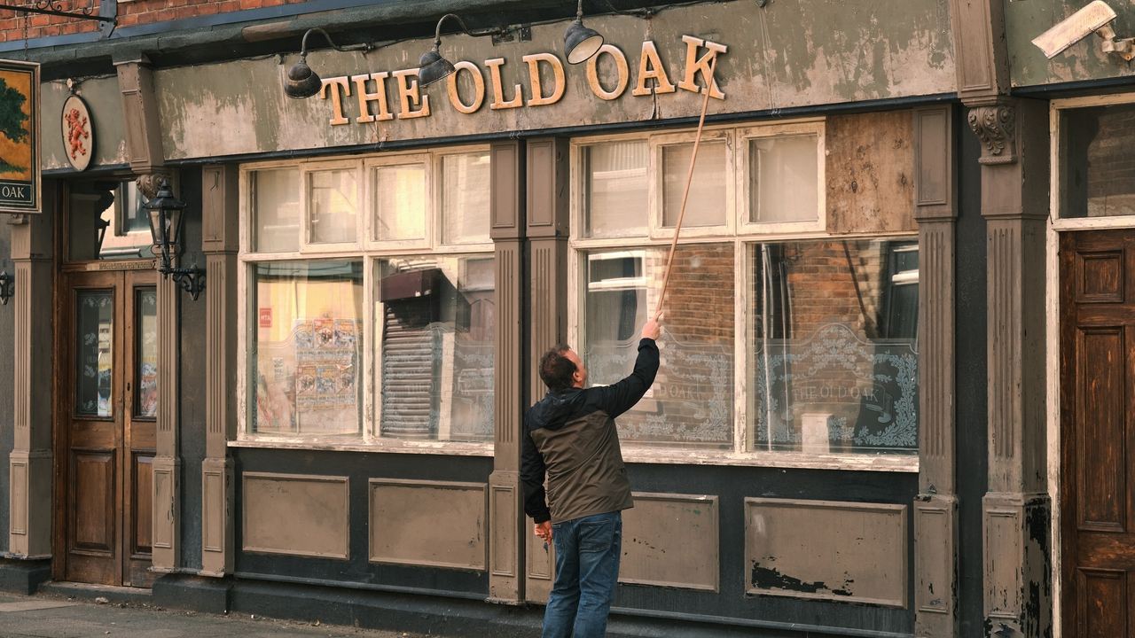 The Old Oak (2023) abspielen
