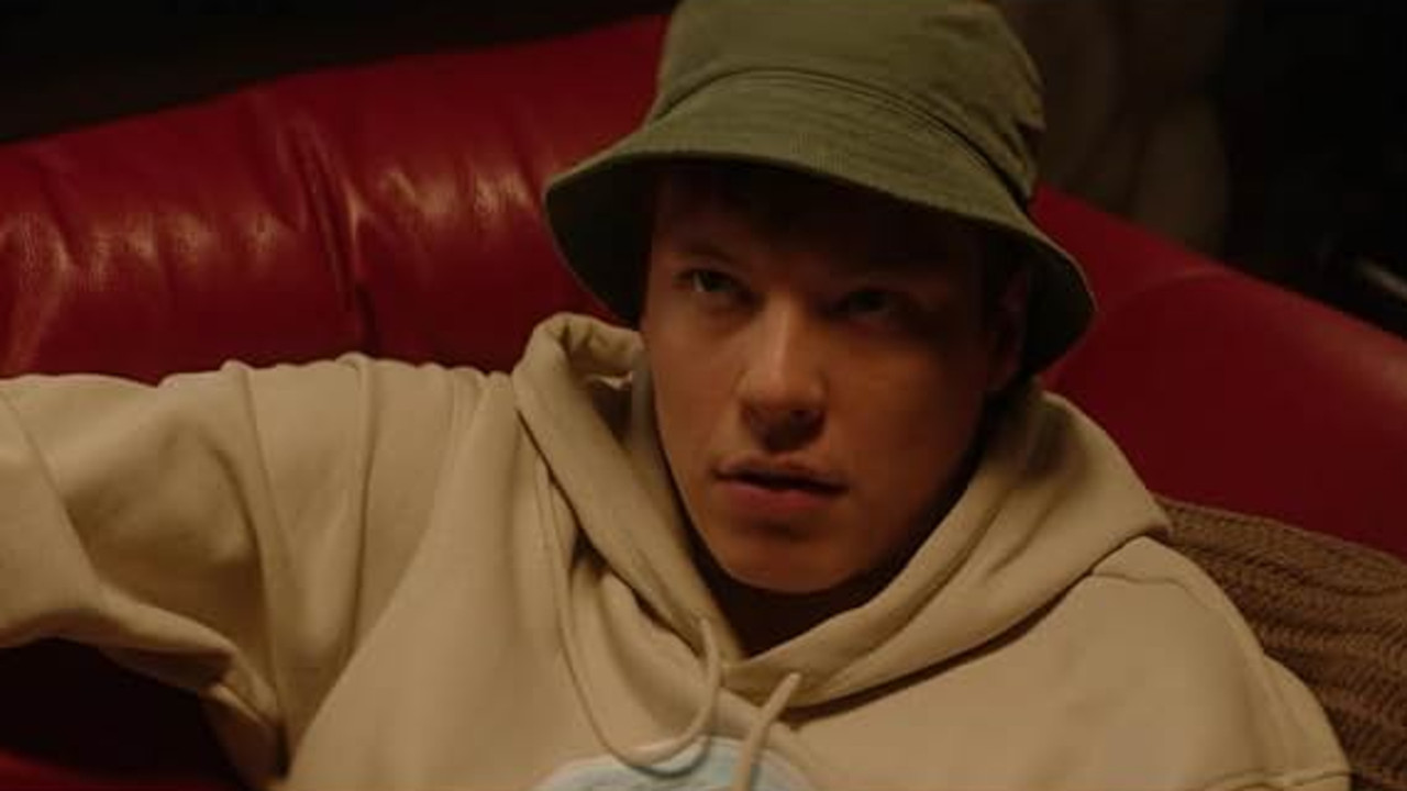 All My Friends Are Dead (2024) abspielen