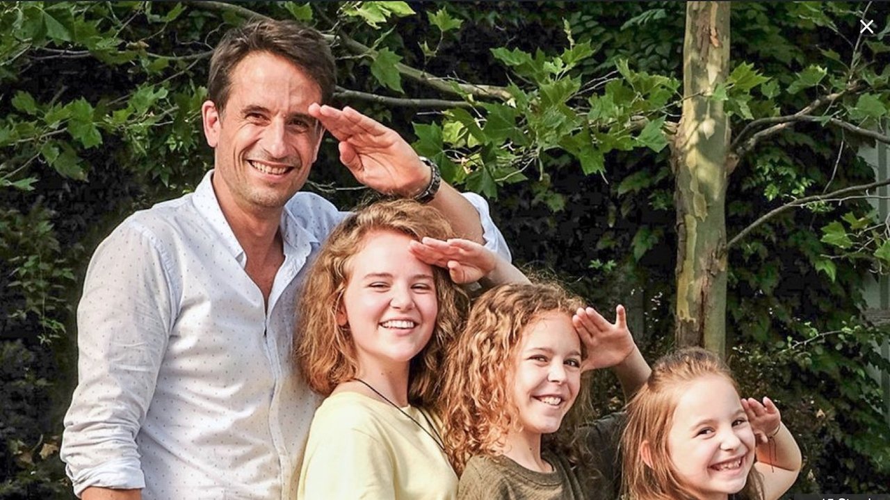 Der beste Papa der Welt (2019) abspielen