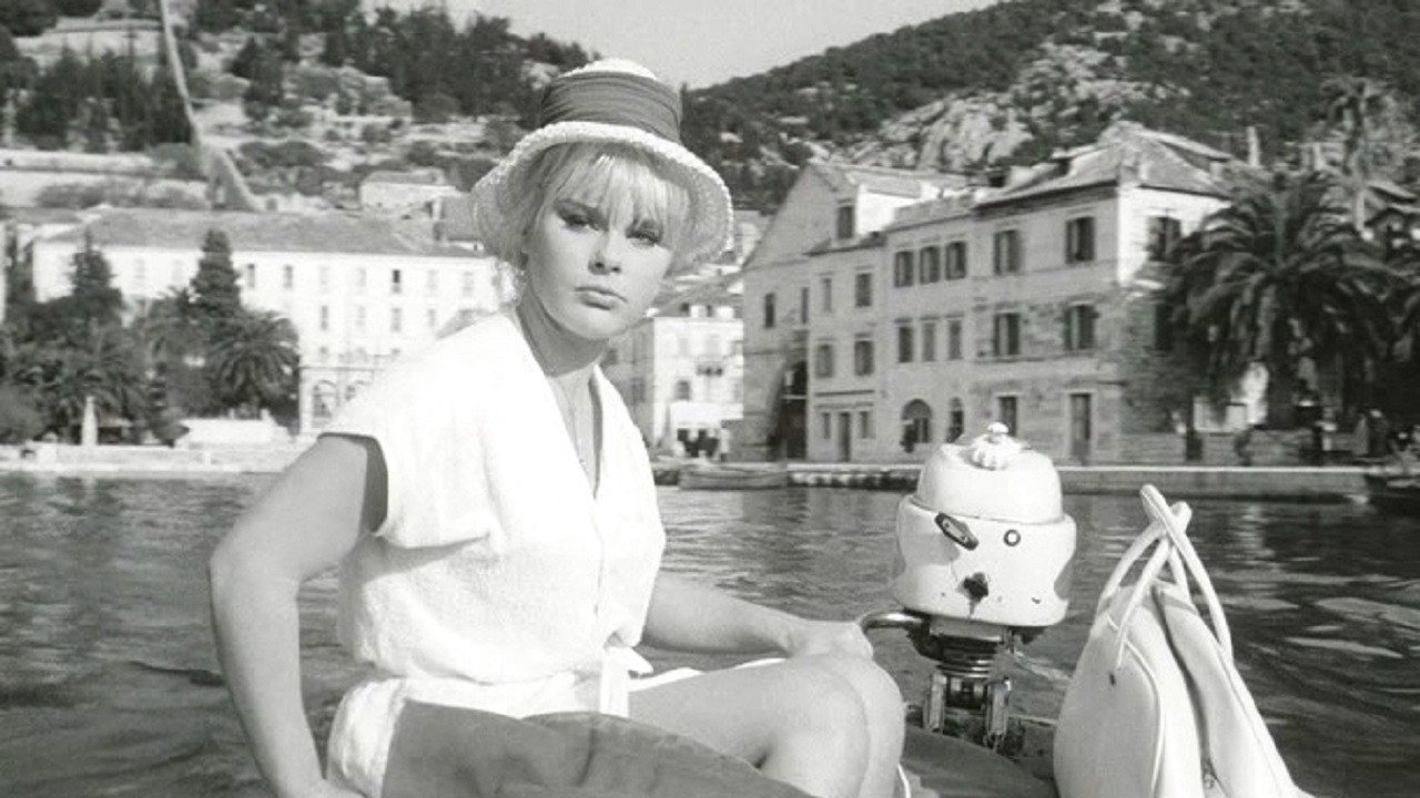 Verführung am Meer (1963) abspielen