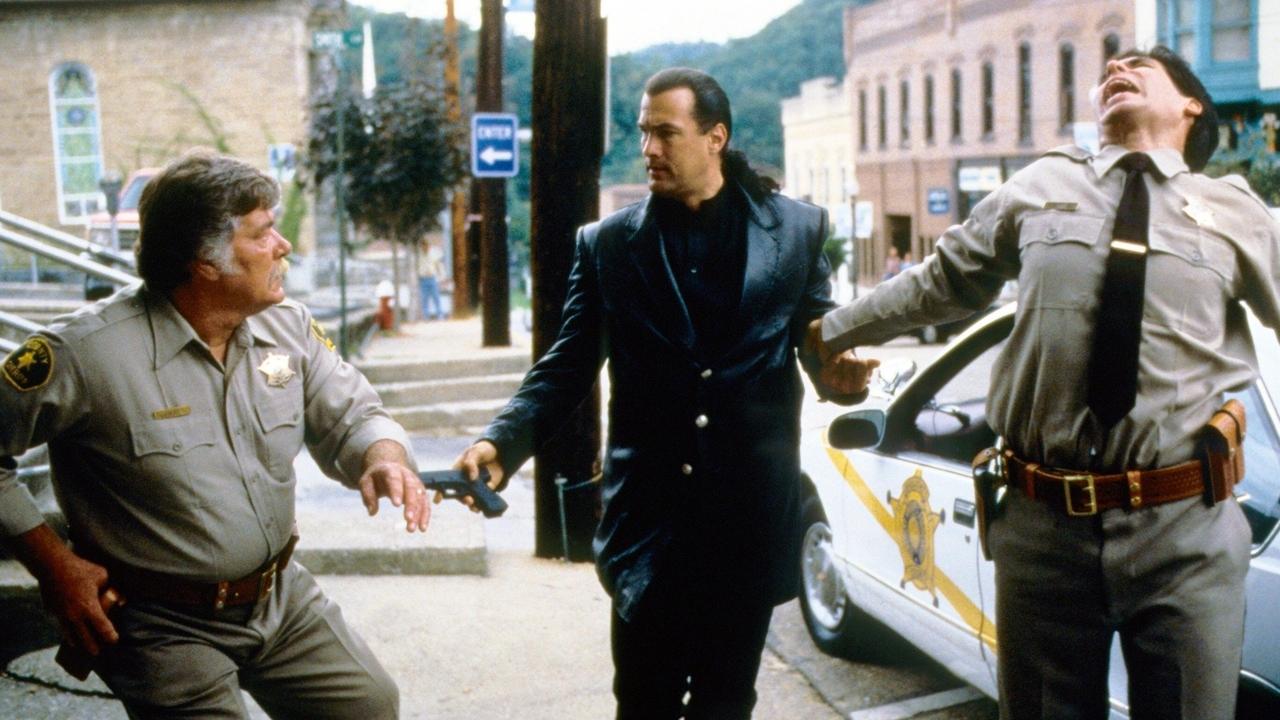 Fire Down Below (1997) abspielen