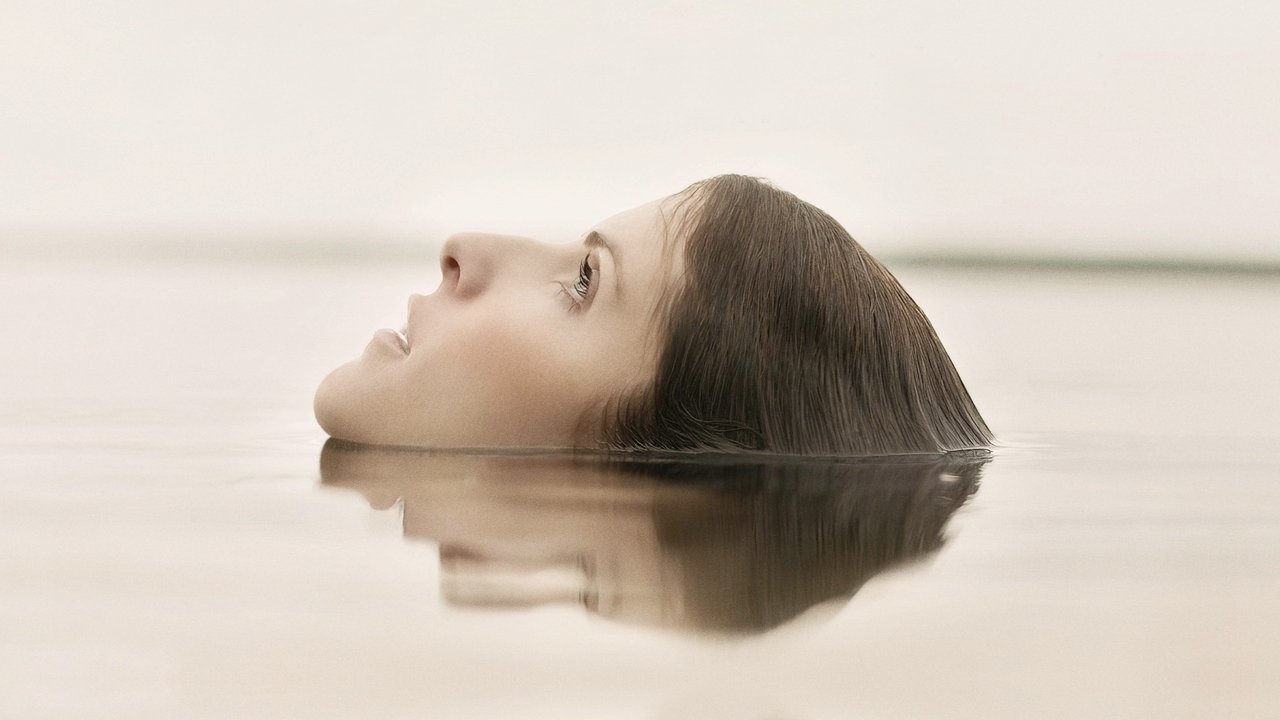 Alice, Darling (2022) abspielen