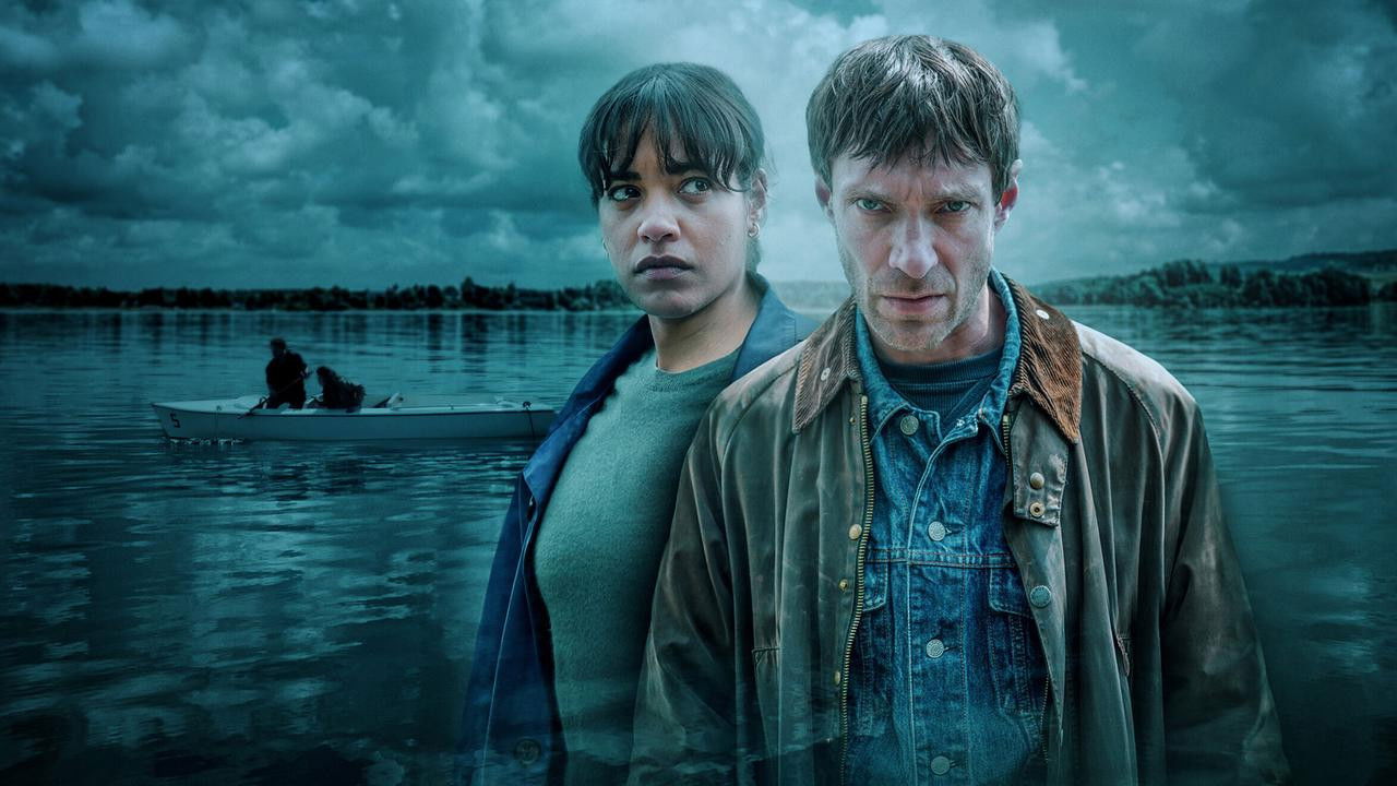 Dunkle Wasser (2023) abspielen