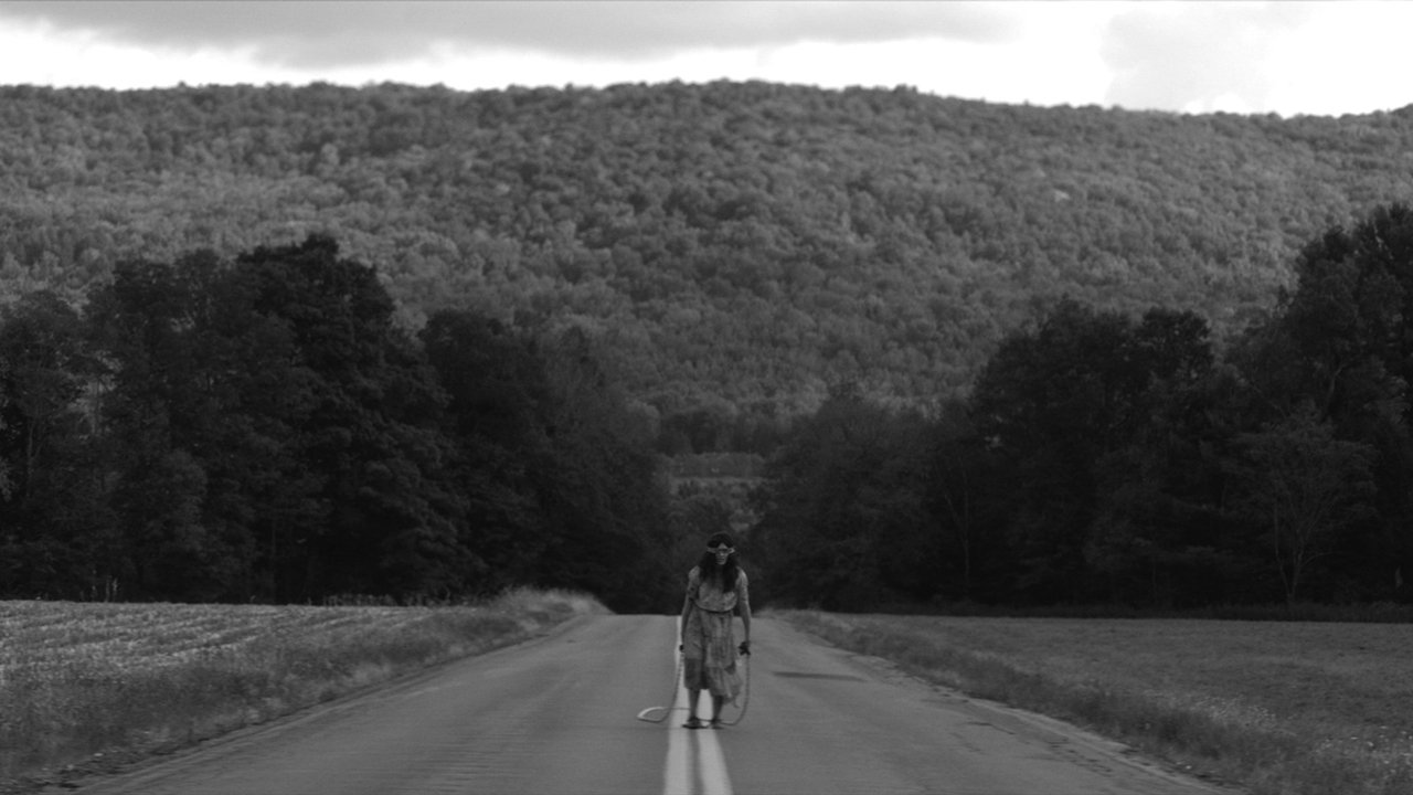 The Eyes of My Mother (2016) abspielen