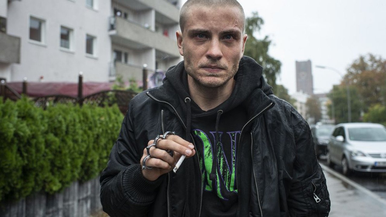 9 Tage wach (2020) abspielen