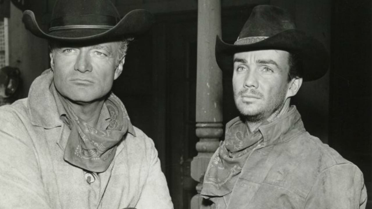 Die rauhen Reiter von Texas (1963) abspielen
