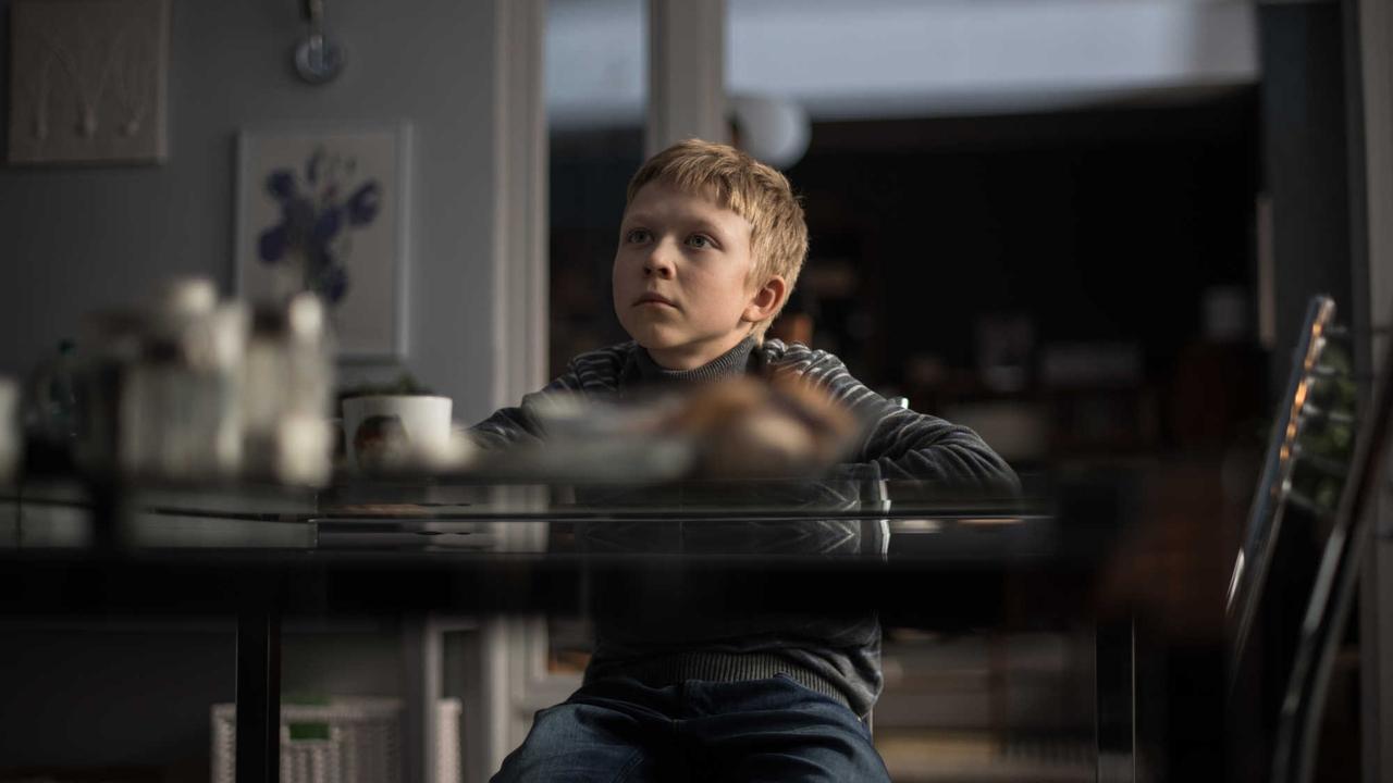 Loveless (2017) abspielen