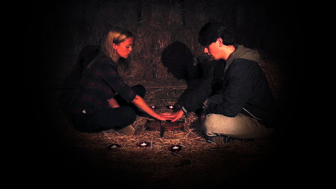 Curse of the Witching Tree (2015) abspielen