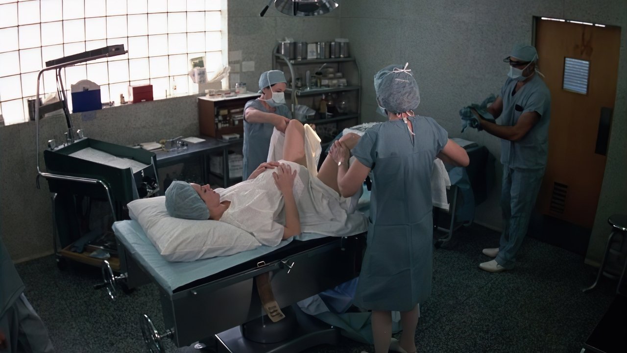 Die Wiege des Bösen (1974) abspielen
