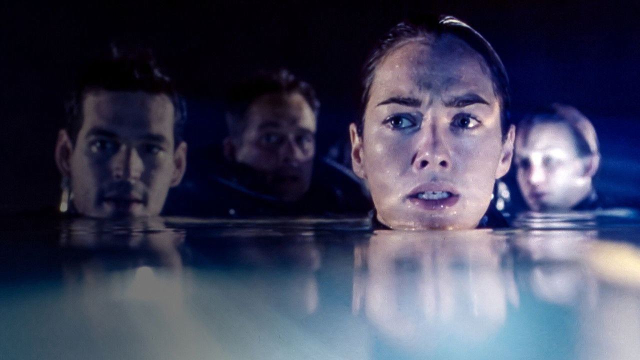 The Cave (2005) abspielen