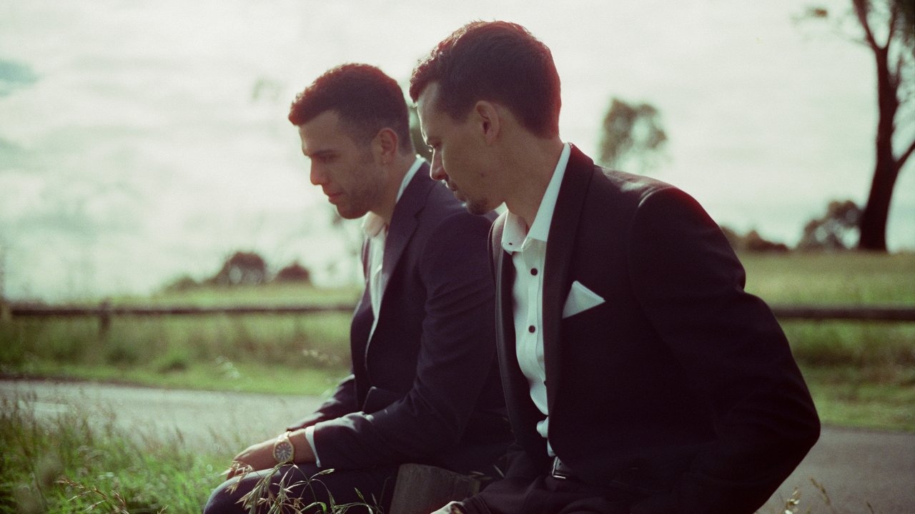 Of an Age (2023) abspielen