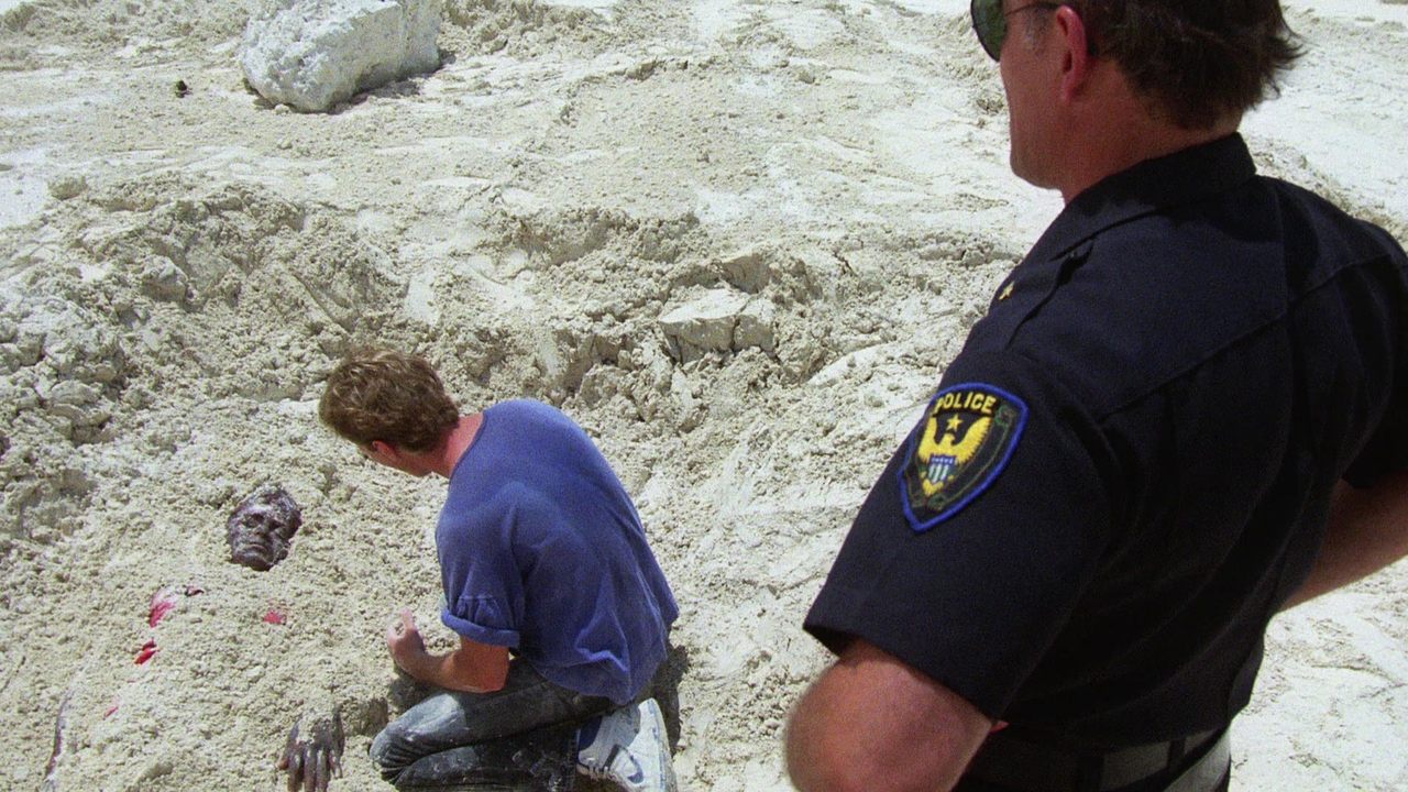 Nightmare Beach (1989) abspielen
