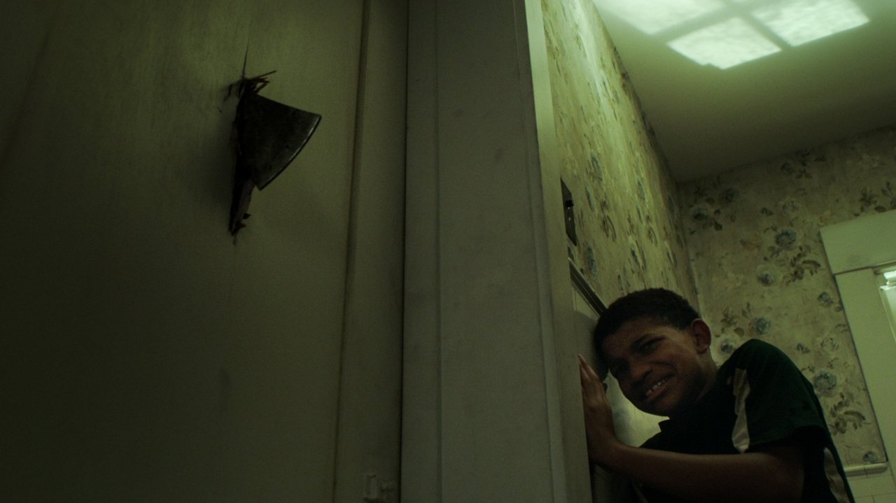 The Boy Behind The Door (2020) abspielen