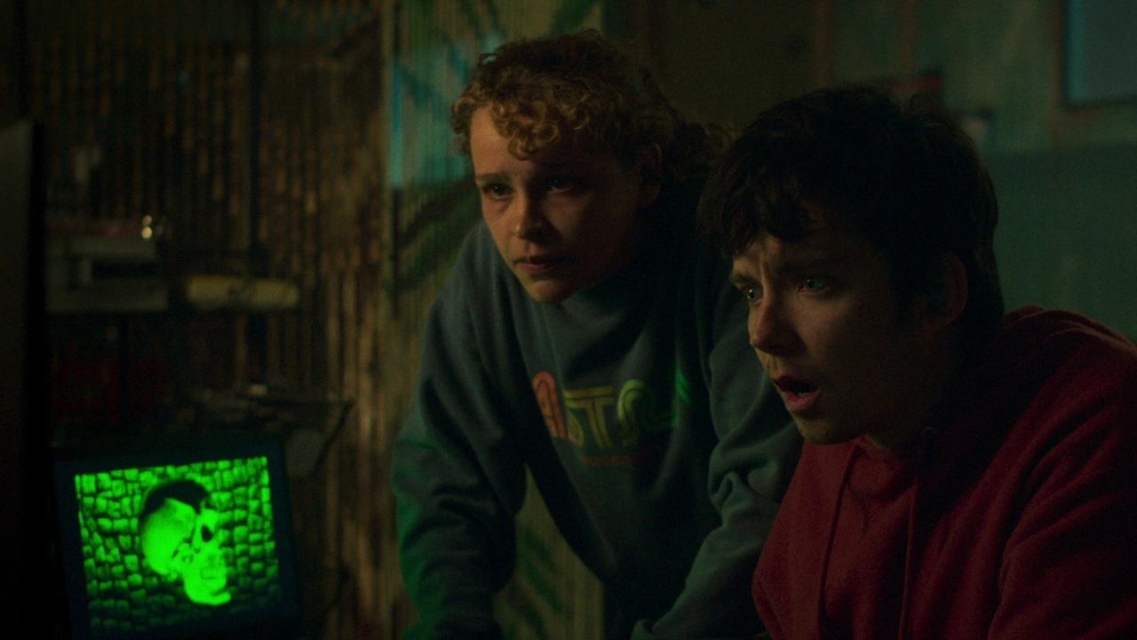 Choose or Die (2022) abspielen