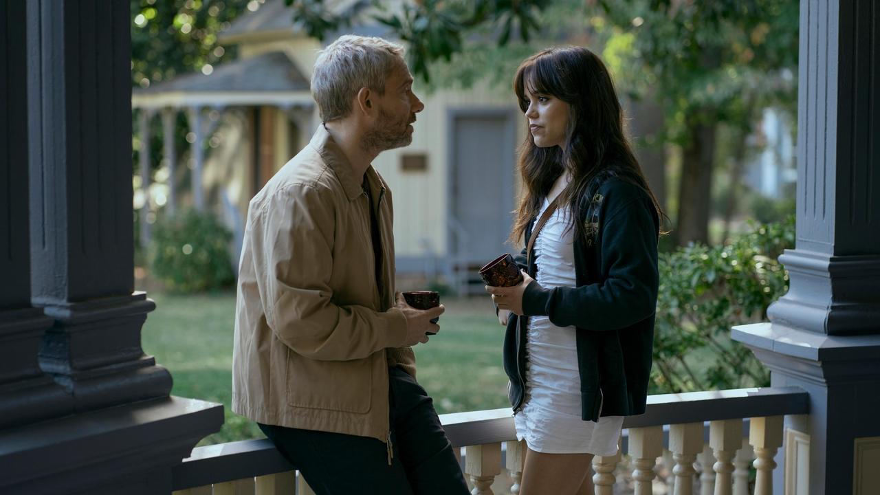 Miller's Girl (2024) abspielen