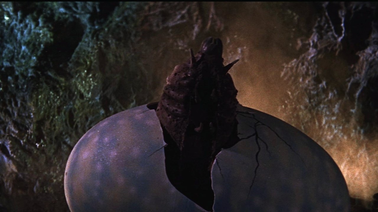 Mothra bedroht die Welt (1961) abspielen