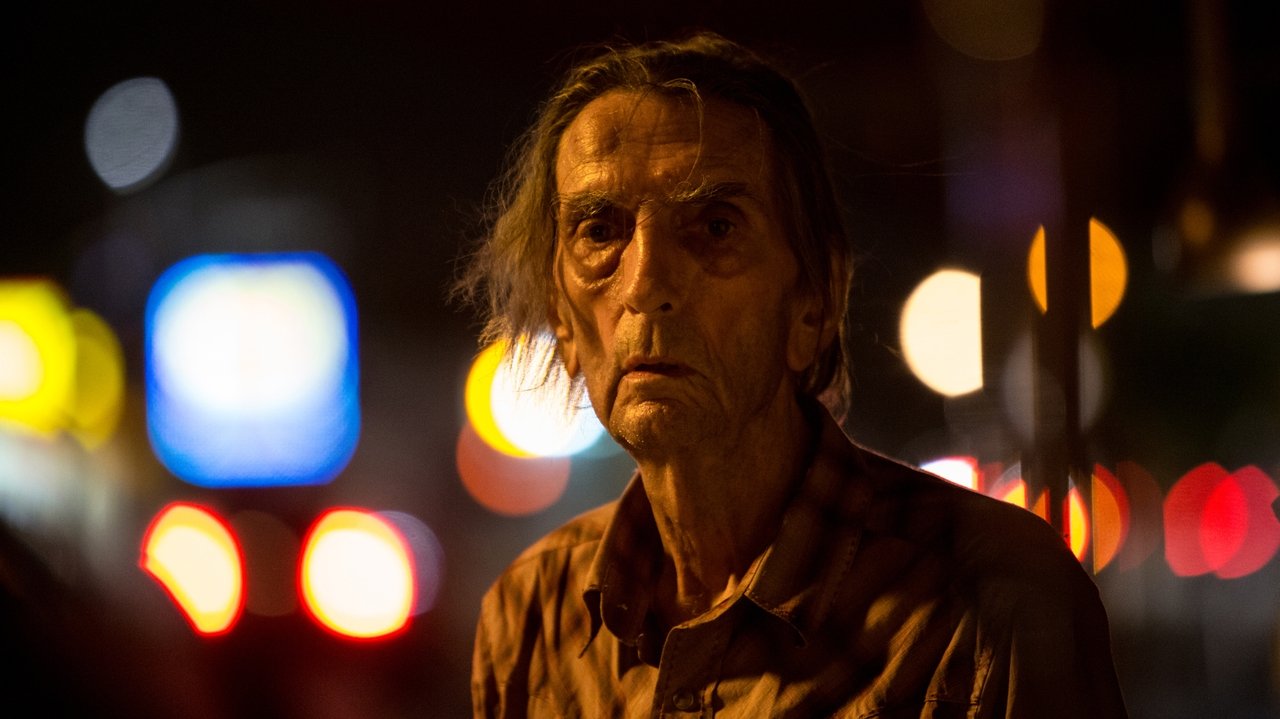 Lucky (2017) abspielen
