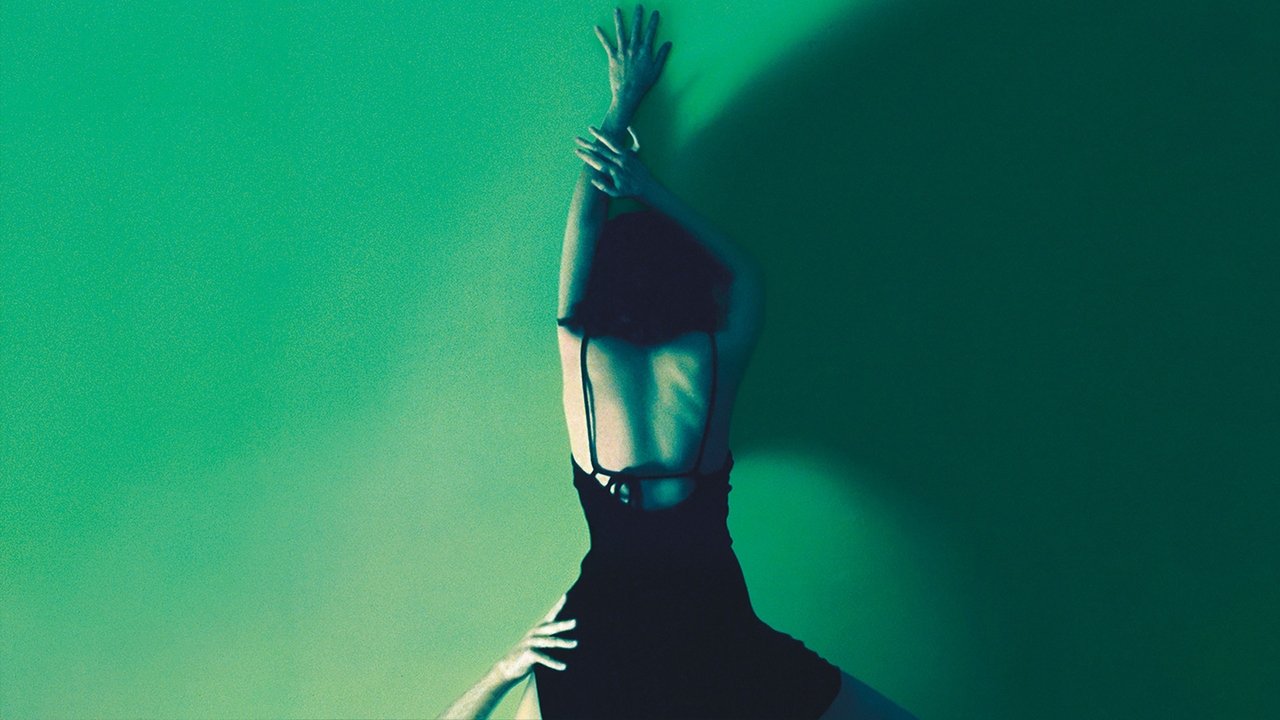 Jade (1995) abspielen