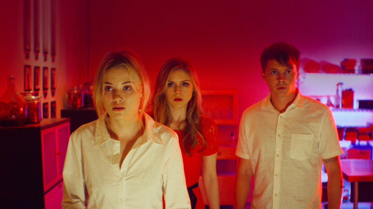 Monster Party (2018) abspielen